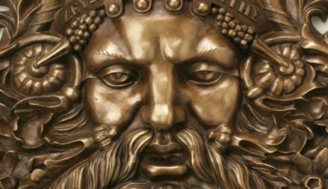 В Ізраїлі знайдена бронзова маска давньогрецького бога