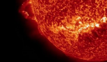 NASA показало сонячну активність крупним планом