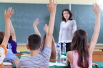 В школьном журнале - сплошные "н": под Львовом устроили "охоту" на прогульщиков
