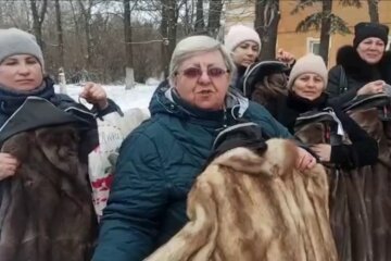 Жены оккупантов, скриншот из видео