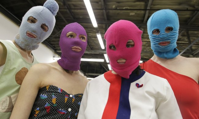 Отруєння Pussy Riot: один з учасників осліплий і в маренні екстрено госпіталізований