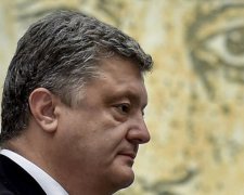 Порошенко відкрив фреску Сергія Нігояна у київському сквері (фото)