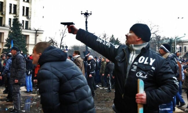 Авакова попиарили на штурме Харьковской ОГА