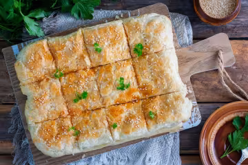 Сезонний рецепт: зимовий пиріг з куркою і овочами