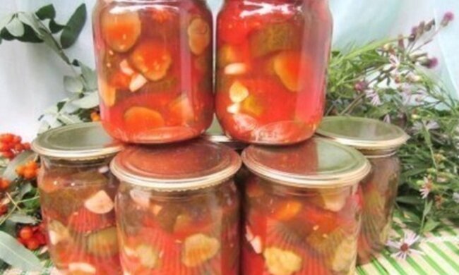 Консервовані огірки, фото: instagram.com/zakatki_sladki_