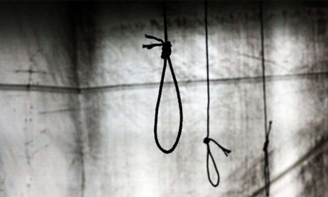 18-річну дівчину знайшли повішеною на Рівненщині