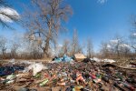 Київський пляж перетворили на "міні-Чорнобиль", - відпочивати тепер ніде