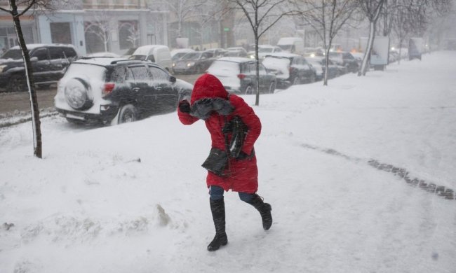 В Україну мчить бридкий циклон: нестерпна ожеледь і бруду по вуха