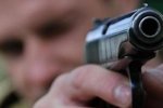 Ровенчанин с пистолетом напал на полицейских