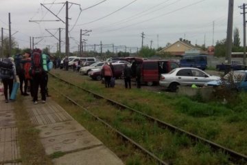 Небезпечна знахідка паралізувала рух потягів поблизу Криму