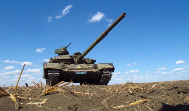 Военные показали легендарный танк "Багатырь" из Донецкого аэропорта