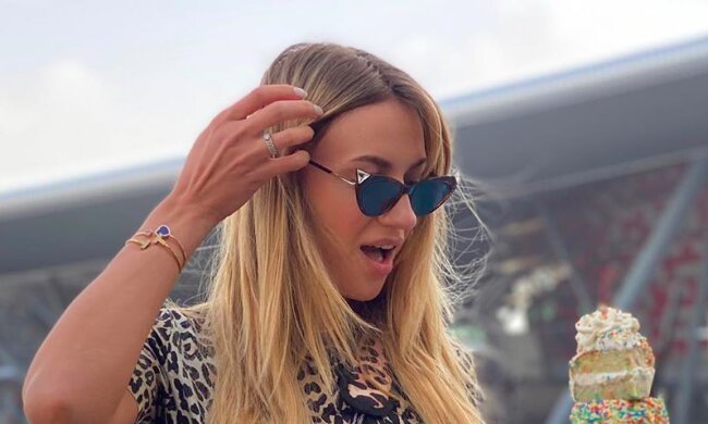 Нікітюк показала, як не нашкодити собі під час засмаги, важливий лайфхак: "Ось, чому така красива"