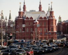 Без травм не обошлось: суровый москвич показал, как отвоевать место для парковки