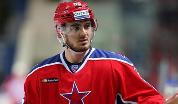 В Росії хокеїст ЦСКА не знайшов кривдника для бійки