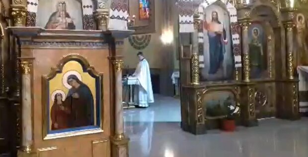 Под Франковском "воскресили" святую Анну - помогает женщинам забеременеть, даже если врачи поставили крест