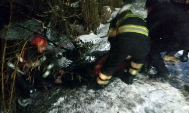 Стихія забрала двох хмельничан у моторошні обійми - живим вибрався лише один
