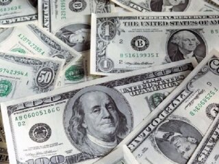 Долари та гривні: курс валют в Україні