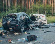 Трагедія під Києвом: людей вирізали з купи металу
