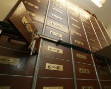 Банківські скриньки більше не захищають майна клієнтів