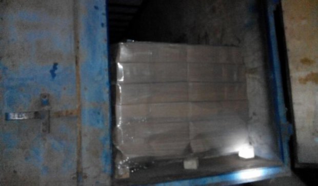 Контрабандисти везли до Росії  майже 18 тонн сиру (відео)