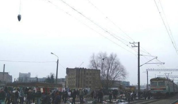 Утюг парализовал движение электричек в Киеве на несколько часов