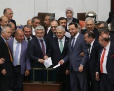 Турецьких депутатів позбавили недоторканності