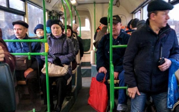 Ни в какие ворота: поездки на маршрутке разорят киевлян