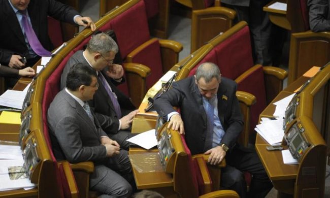 Парламент ждет "сделка века"