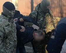 Впіймали чергового хабарника на Донеччині