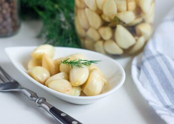 Маринованный чеснок, фото 1000.menu