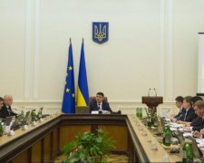 Гройсман гульне: стало відомо, чому приватизацію 2018 назвали "великою"