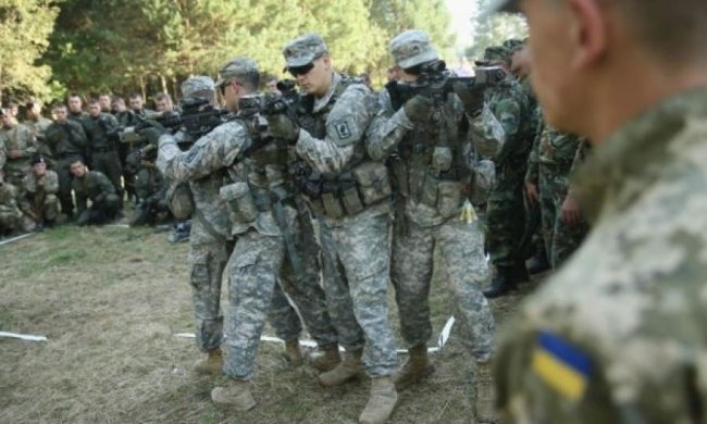 США дають $300 млн на українську армію