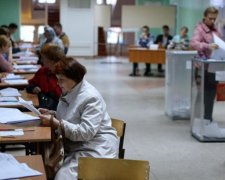 Вибори Путіна в Криму: окупанти видають всяких клоунів за "європейських спостерігачів"