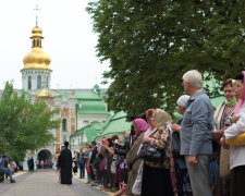 Поминальные дни 2019: священники предупредили об опасности на кладбищах