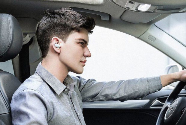 Mi Bluetooth Headset Mini: беспроводная гарнитура с одним наушником
