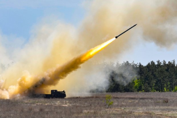 Бійці ВСУ випробували потужність "українського Javelin": з бойовиків зроблять шашлик