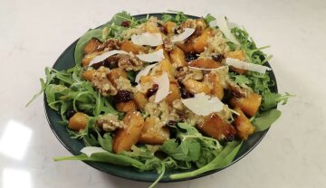 Осінній салат з гарбузом: фото скрін Ютуб