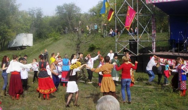 У Дніпропетровську відбувається фестиваль козацької звитяги