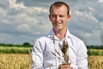 Слуга народу з Прикарпаття ризикує сісти за ґрати через кума