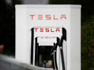 Tesla, gettyimages