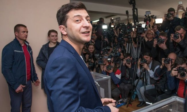 Садовый просил у Зеленского кресло премьера, слуга народа ответил молниеносно: "Самопомощь закончилась"