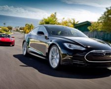 Электрокары Tesla оснастят автопилотом