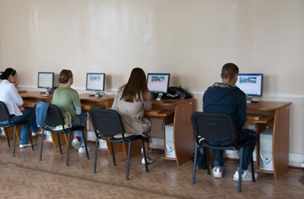 Экзамен в Сервисном центра МВД Украины, скриншот: Facebook