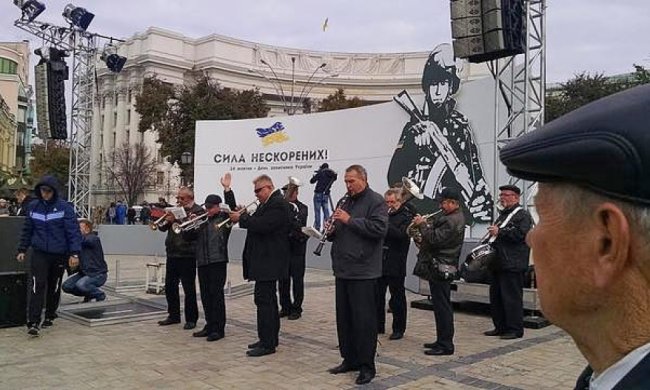 "Марш Героїв" проходить центром Києва (фото)