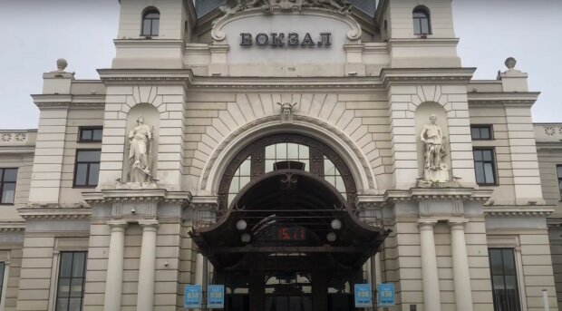Львовский вокзал, скриншот из видео