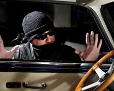 В Кировограде похищают девушек-подростков