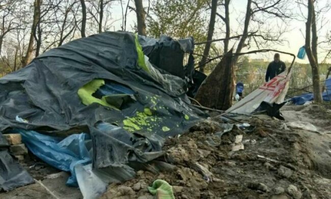 Кривавий розгін ромів: у Авакова заплутали всіх словоблуддям