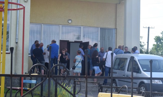 Львів'ян затягує у пастку будинок смерті: 10 поверхів жаху, люди втомилися боятися
