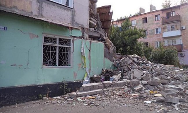 Прифронтовий Первомайськ: розграбовані магазини і вигорілі квартири (фото)