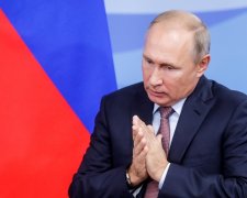 Путин окунулся в "приватную" прорубь на Крещение, соцсети - в истерике: стал ещё меньше